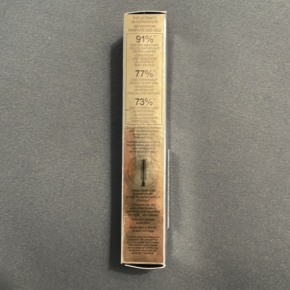 Lancôme Définicils High Definition Mascara in classic Black (01). - Picture 2 of 5